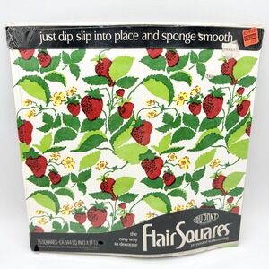 DuPont Flair Squares Berry Patch Strawberry Strawberries Wallcovering NOS READ